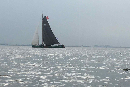 020 Heerlijk 6 persoons vakantiehuis aan het water in Friesland