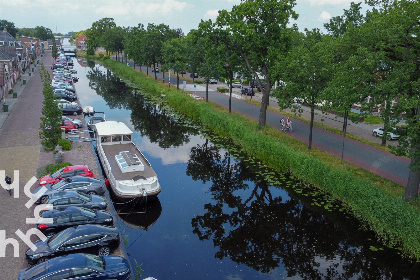 013 Schitterende 2 persoons woonboot in het centrum van Heerenveen