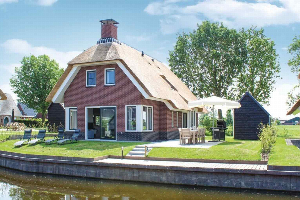 Huisdiervriendelijke luxe villa met sauna aan De Friese Meren