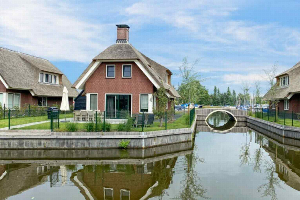 Huisdiervriendelijke villa voor 6 personen aan de Friese Meren