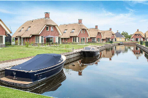 Ruime villa voor 6 personen aan het water in Friesland