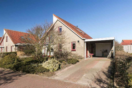 022 Heerlijk 6 persoons villa in Koudum nabij mooie Friese meren