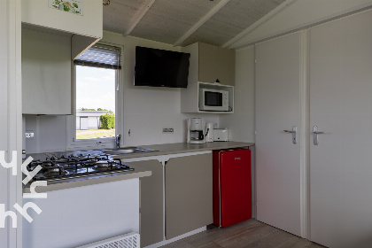 022 Comfortabel 4 persoons chalet in Lemmer met uitzicht over het water