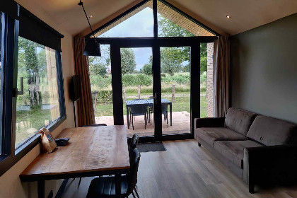 006 Luxe 4 persoons tiny house op vakantiepark Eigen Wijze