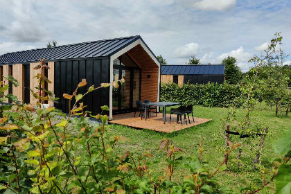 012 Luxe 4 persoons tiny house op vakantiepark Eigen Wijze