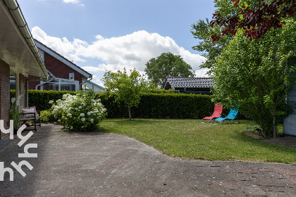 027 Moderne vakantiewoning voor 6 personen op een rustig vakantiepark nabij het IJsselmeer