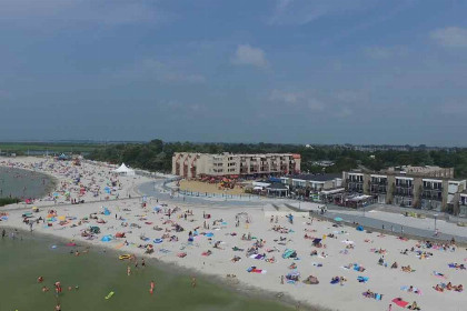 022 Luxe 8 persoons Vissersvilla op Beach Resort Makkum aan het IJsselmeer