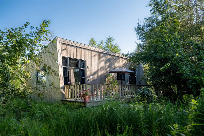 009 6 persoons vakantiehuis met houtkachel op een vakantiepark in Friesland