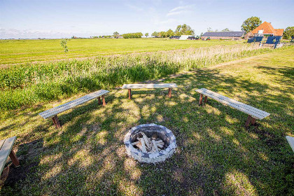 027 40 persoons groepsaccommodatie aan het water in Friesland met gratis WiFi