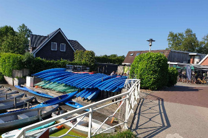 007 Prachtige 7 persoons woonboerderij met grote tuin en vrij uitzicht in Friesland