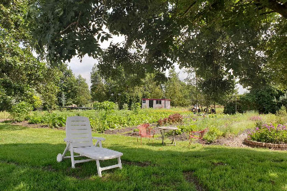 026 Prachtige 7 persoons woonboerderij met grote tuin en vrij uitzicht in Friesland