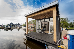 Gezellig 4 persoons houseboat in Friesland