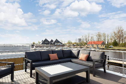 021 Houseboat 'de Valreep' met tuin   Paviljoenwei 4 15 | Sneek (Offingawier)