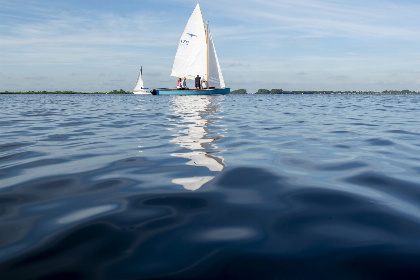 033 Houseboat 'Elysium' met eigen aanlegsteiger   Paviljoenwei 4 14 | Sneek (Offingawier)