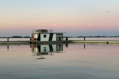 012 Houseboat   Paviljoenwei 4 3| Sneek (Offingawier) 'Earrebarre'