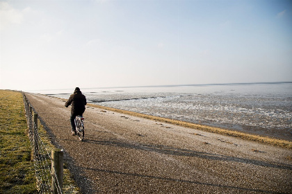 021 Dorpskerk   bijzonder vakantieadres in Friesland