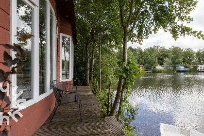 028 4 persoons chalet met eigen vlonder aan het Goudmeer nabij het Drents Friese Wold