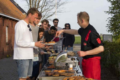 020 Prachtige 40 persoons groepsaccommodatie aan de Friese Meren