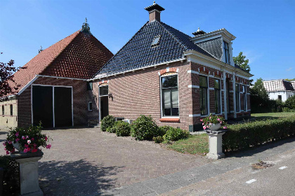 013 Prachtige, ruim ingerichte 6 persoons woonboerderij in Oudeschoot nabij Oranjewoud