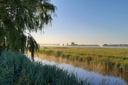 006 Prachtig gelegen groepsaccommodatie voor 22 personen met vrij uitzicht, aan viswater