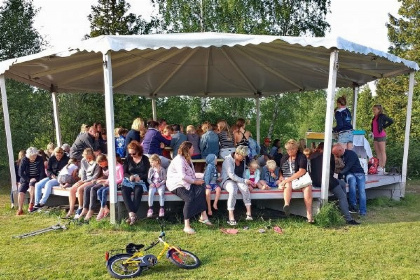 016 Modern vakantiehuis voor 5 personen op een familiepark met zwemvijver in Sint Nicolaasga