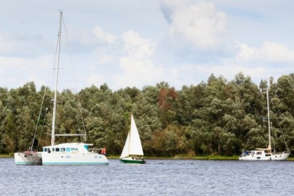 020 5 persoons chalet met sauna en bubbelbad op recreatiepark Esmeer