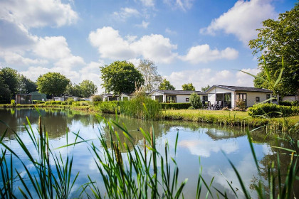 006 Mooi 5 persoons chalet met bubbelbad op vakantiepark Het Esmeer