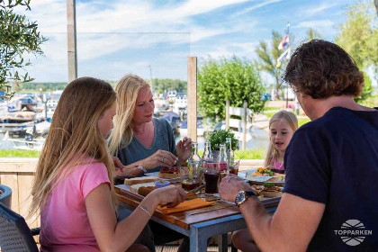 010 Mooi 5 persoons chalet met bubbelbad op vakantiepark Het Esmeer