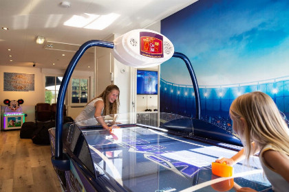 017 Mooi 5 persoons chalet met bubbelbad op vakantiepark Het Esmeer