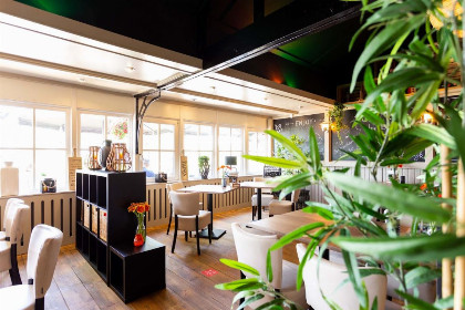 021 Mooi 5 persoons chalet met bubbelbad op vakantiepark Het Esmeer