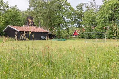 023 Prachtig gelegen 18 persoons groepsaccommodatie aan de grens bij Aalten