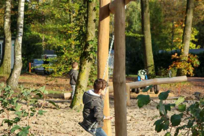 020 4 persoons vakantiehuis met schuifpui en sfeerhaard op vakantiepark Hooge Veluwe