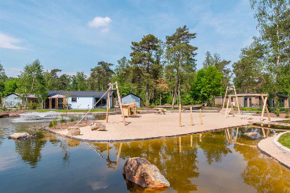 012 6 persoons vakantiehuis met sfeerhaard en dakterras op vakantiepark Hooge Veluwe in Arnhem