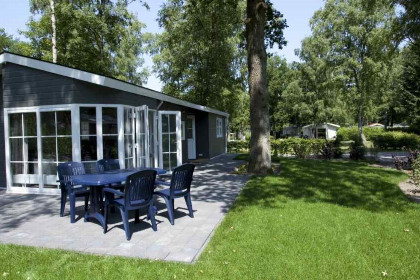 005 Basic 4 persoons chalet op vakantiepark Hooge Veluwe nabij Arnhem