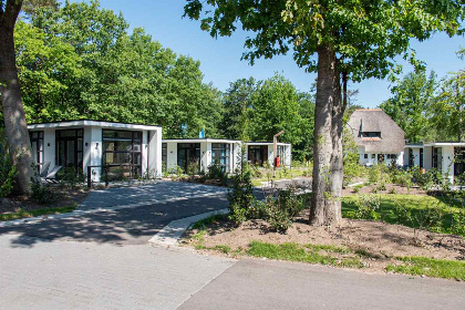 021 10 persoons woning met wellness op Recreatiepark Beekbergen