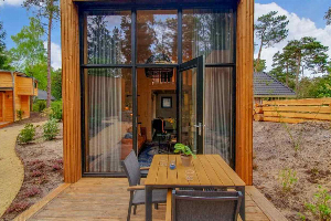 2 persoons Tiny House op vakantiepark gelegen tussen de bossen