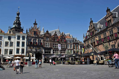 006 Prachtige 10 persoons vakantieboerderij in Bemmel nabij Nijmegen