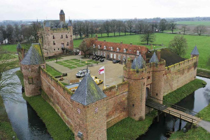 026 Prachtige 10 persoons vakantieboerderij in Bemmel nabij Nijmegen