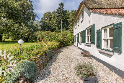 042 Prachtig gelegen 10 persoons vakantieboerderij in Berg en Dal