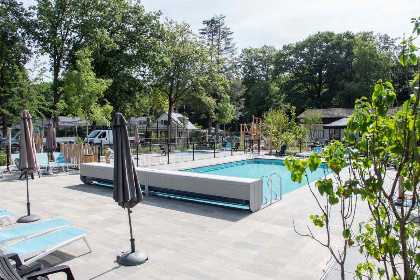 026 Luxe villa met Wellness ( Hottub) voor 14 personen op gezellig vakantiepark