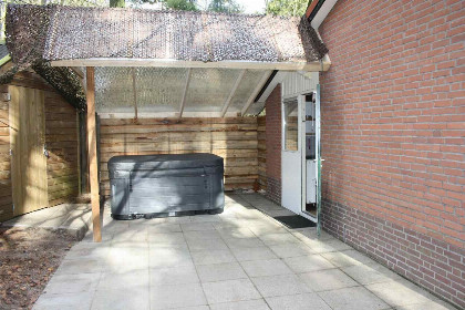 001 4 persoons vakantiehuis met heerlijke prive bubbelbad en sauna in de bossen op de Veluwe