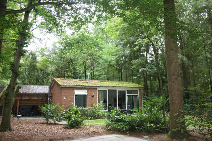 013 4 persoons vakantiehuis met heerlijke prive bubbelbad en sauna in de bossen op de Veluwe