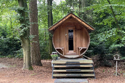 020 4 persoons vakantiehuis met heerlijke prive bubbelbad en sauna in de bossen op de Veluwe