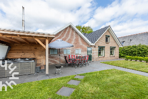 Zes persoons vakantiehuis met sauna en bubbelbad op de Veluwe