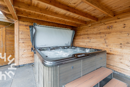 015 Zes persoons vakantiehuis met sauna en bubbelbad op de Veluwe