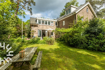 010 Gezellig 2 persoons vakantiehuisje in een rustige, bosrijke wijk in Ermelo op de Veluwe