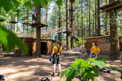 018 Luxe 4 persoons vakantiehuis met hottub nabij Garderen op de Veluwe