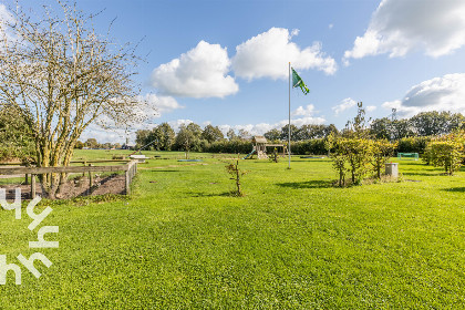 048 Heerlijke 15 persoons vakantieboerderij met gratis WiFi in Halle