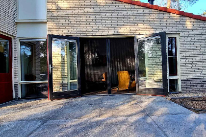 027 Zeer luxe 6 persoons vakantiehuis met sauna nabij Halle