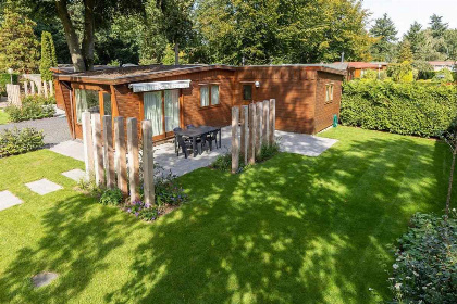 035 Chalet voor 5 personen met zonnige ligging op een vakantiepark op de Veluwe